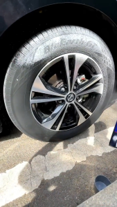 Glodwayน้ํายาขัดล้อ สเปรย์ฉีดยางรถยนต์ โฟมเคลือบยางดำ สเปรย์ยางดำ เคลือบเงารถ น้ำยาขัดยางดำ สเปรย์ยางรถยนต์ สเปรย์เคลือบยางดำ