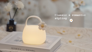 NEW พร้อมส่ง 💡 โคมไฟซิลิโคน ไฟนอนหลับ แสงนุ่มนวล ไม่แสงจ้า กระเป๋าถือซิลิโคนไฟกลางคืน ห้องนอน ข้างเตียง