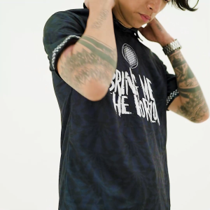 Jersey Bring Me The Horizon Vintage // Jersey Band // Jersey Bola // Kaos BMTH // Badminton // Jersey Casual // Jersey Vintage // Jersey Retro - Oniku Official