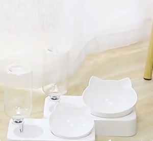 Tempat Mangkuk Makan Minum Anjing Kucing Kelinci Water Auto Feeder Putih Ukuran S