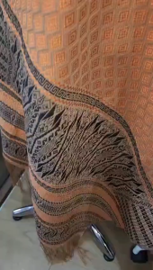 Lagi Trend: Tumtuman Tanpa Sambung B100 Cantik Halus Lembut Kain Songket