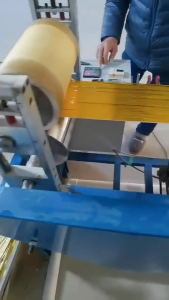 ลวดสีมัดถุงขนม ใช้สำหรับทำงานDIYต่างๆ เป็นแบบม้วนยาว100หลา มีให้เลือก 6สี สำหรับงานมัดหรืองานประดิฐต่างๆ กันความร้อนดีไม่เปื่อยง่าย ทนต่ออุณหภูมิสูง