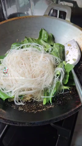 ซีอิ้วดำ AMOY ปริมาณ 500ml. ซอสปรุงรสอร่อยแบนด์ดังจากฮ่องกง ใช้ปรุงอาหารเพิ่มสีสันให้อร่อยน่ารับประทาน