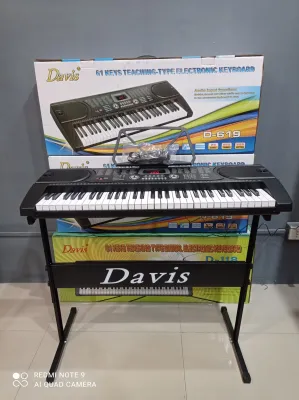 Davis D-619 61-Keys Digital Electronic Keyboard Piano with or without stand.