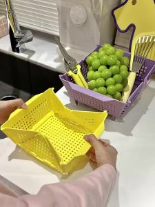 Foldable vegetable washing basin drainage basket new storage basket kitchen sink side drainage rack vegetable washing basket fruit washing artifact