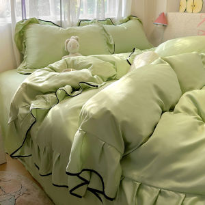 Bedding four-piece set solid color ice silk four-piece set lace quilt cover bedding cool bed sheet quilt cover four-piece set (bed sheet * 1 quilt cover * 1 pillowcase * 2)