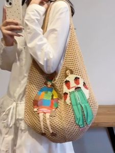 Tas Anyaman Wanita Korean Style Minimalis Untuk Liburan Pantai Dan Aktivitas Sehari-Hari Trendy