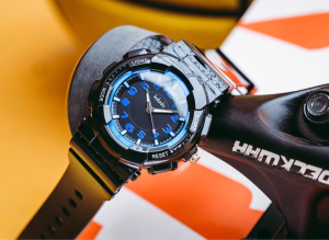 Childrens watches for boys and elementary school students waterproof and drop proof junior high school pointer style trendy watches for boys and boys simple digital quartz watches