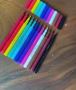 Bút Kẻ Mắt Dạng Lỏng Lâu Trôi 12 Màu Sắc Tùy Chọn