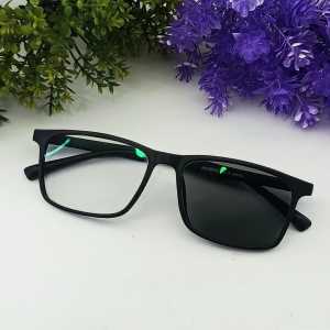 KACAMATA MINUS TERBARU -0.50 S/D -6.00 FREE BOX DAN LAP
