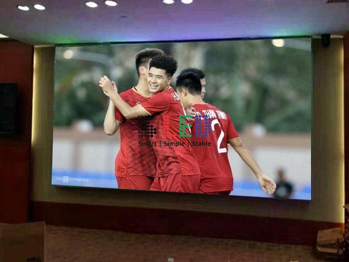 Màn hình LED xem bóng đá