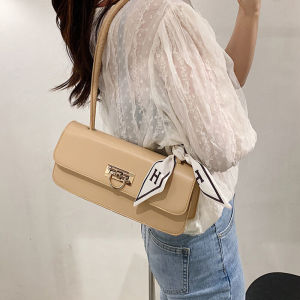 IELGY High-End Sense ขาวหญิงภาษาฝรั่งเศสคำ Niche ยอดนิยม All-Match กระเป๋าสะพายไหล่