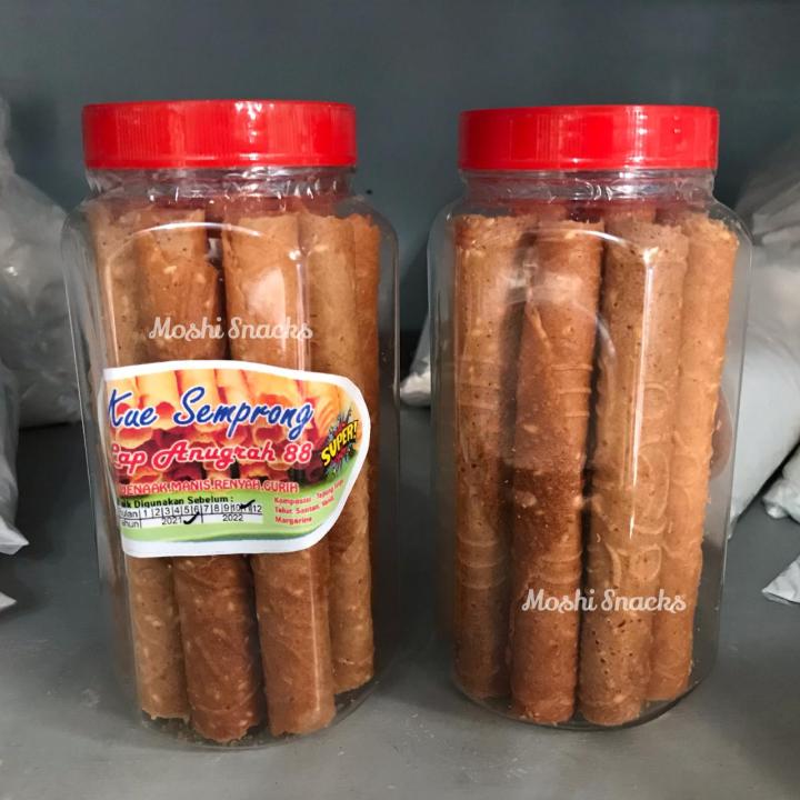 Kollej hojatxonalarida yashirin kamera onlayn porno