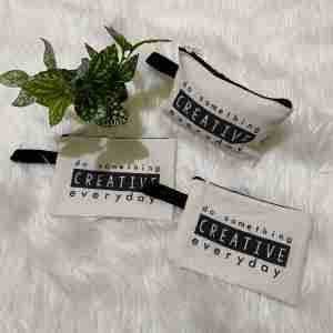 Pouch make up / tas kosmetik