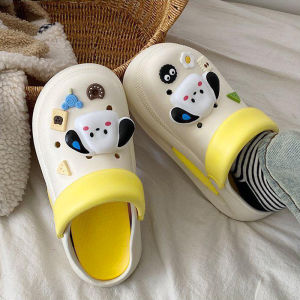 LHFriday งานปัง รองเท้าแตะแบบสวมหัวโต ผลิตจากยางวัสดุดี ทนทาน มีรูระบายอากาศ มีให้เลือกหลายสี งานสีทูโทนปังๆ ใครไม่อยากพลาดรีบจัดเลย ราคาเค้าดีมาก ฟรีตัวติดหมาน่ารักๆ