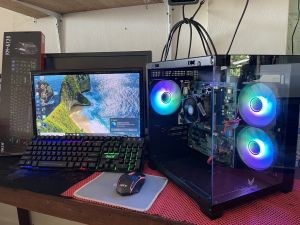 คอมประกอบครบชุดมือสอง เล่นเกมได้..Core i5-4 Core 4 Threads | Ram 8 GB. | SSD 128 + HDD 1 TB. | LED 20"