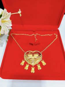 Dây chuyền heo cưới trái tim chuẩn 24 kèm hộp nhung