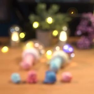 ของเล่นน่ารักสำหรับเด็กเล่นน้ำในฤดูร้อน ต่อสู้น้ำเล็กๆ ฉีดน้ำเด็กที่ชายหาด