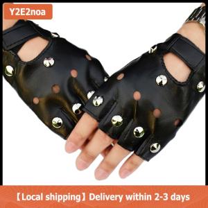 【Local shipping】 Leather Fingerless Short Gloves Black Rivets Stud Half Finger Mittens Fashion