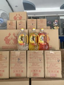 Thùng dầu thắp đèn cát tường lưu ly hàng nhập malaysia không mùi không hôi không khói