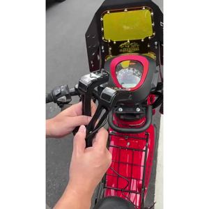 สายรัดมอเตอร์ไซค์ LED ไฟไหลน้ำ อลูมิเนียมอัลลอยด์ ป้องกันคันธนู แฮนด์การ์ดที่ปรับแต่งได้สำหรับยานพาหนะออฟโรด รถยนต์บนถนน และรถสปอร์ต