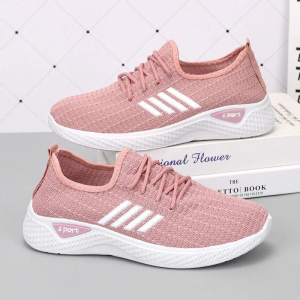 Womens mesh breathable casual shoes with soft and comfortable soles suitable for running.