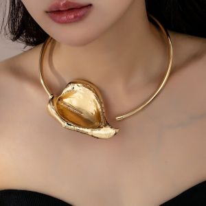 SIXIS Hoa 3D Vòng cổ choker mở Quá phóng đại Màu vàng Vòng cổ choker nổi bật Thời trang Thiết kế hoa xếp ly Vòng cổ hoa Calla Phụ nữ