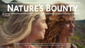 Natures Bounty 自然之宝 Optimal Solutions 高级头发、皮肤和指甲果胶软糖每份 2 个生物素不粘软糖素食配方草莓味200 克拉共 100 份xpxcilkd2