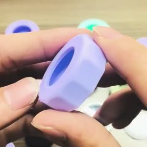 ที่ยึดซ่อนจักรยานสําหรับ Airtag ตัวติดตาม GPS สําหรับจักรยาน Airtag ที่วางจักรยานซ่อนสีดําทนทานสําหรับ Airtag เข้ากันได้กับ Airtag สําหรับจักรยานส่วนใหญ่ไฟฟ้าสกู๊ตเตอร์ (สี่เหลี่ยม)