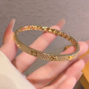 Three-row zirconia bracelet with a starry design high-end and light luxury gold-plated copper jewelry for women vintage and versatile niche style