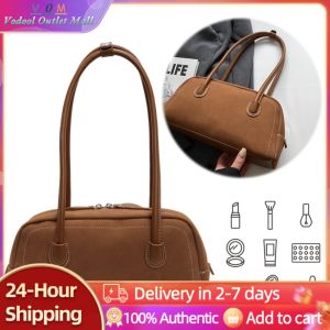 Stylish Women Crossbody Bag with Multiple Compartments Faux Suede Shoulder Bag for Office and Casual Wear in Elegant Cream
