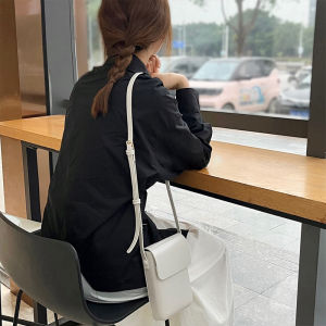 กระเป๋าสะพายข้างใส่มือถือ Mini กระเป๋าสะพายไหล่ กระเป๋าแฟชั่นสะพายไหล่ผู้หญิง หนังPU สไตส์เกาหลี