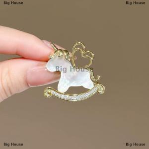 [COD] Big House Cute Cartoon Pony Brooch Zodiac Horse Exquisite Brooch Pin For Women Temperament Clothing Accessories Men Suit Lapel Corsage