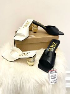 SALE Sendal Heels zr