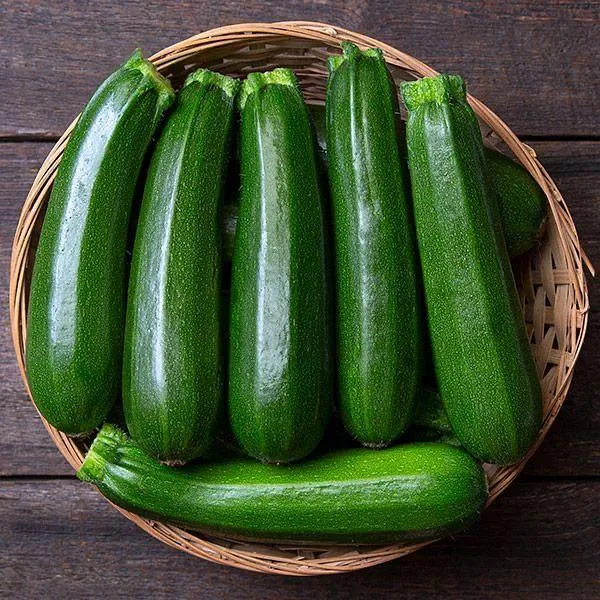 Anusdagi etuk ayollar