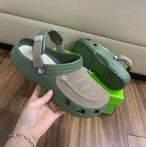 Giày sục crocs chuẩn xịn chống hôi chân nhựa tế bào êm mềm đúc liền khối siêu bền đi mưa lội nước đi biển Yukon Vista cho nam màu xanh rêu