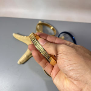 Vòng tay Titan không phai khắc Chú Đại Bi và Chú Tây Tạng - VT076