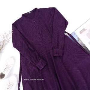 Gamis embos hermosa bahan yoris caltri motif abstrak warna ungu tua-gamis busui syari premium umbrella