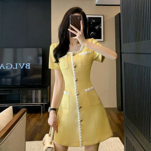 แฟชั่นแขนสั้นแสงชุดหรูหราสำหรับผู้หญิง 2025 ใหม่ความรู้สึกสูงชุดคอเหลี่ยมอารมณ์