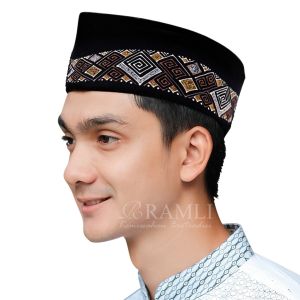 RAMLI Songkok Lukis TORAJA AC Tinggi 9