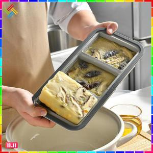 Stackable Silicone Ice Cube Mould with Lid for Freezing Broth Sauces and Soups Leakproof Food Storage Container for Kitchen and Meal Prep