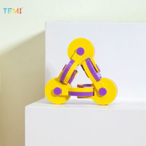 TEMI Twist and Turn Toy Loop for Relaxation Finger Exercise Childrens Toy