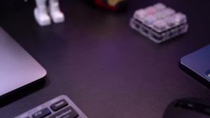 เมาส์บลูทูธ INPHIC DR01 2.4G+บลูทูธ 5.0/4.0 แบบสามโหมด เมาส์ไร้สายชาร์จได้ 2400dpi เมาส์เงียบตามหลักสรีรศาสตร์ สำหรับ iPad แล็ปท็อป เดสก์ท็อป Mac Android Windows