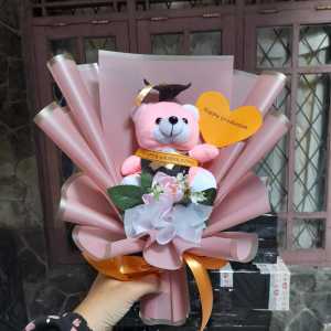 Buket Boneka Wisuda Kelulusan Free Kartu Ucapan dan Custom selempang boneka