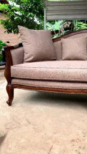 Sofa Seater Klasik: Desain Nyaman & Elegan