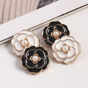 MKEB 5PCS Vintage Rose Pearl Buttons & Camellia Flower Alloy Sewing Buttons