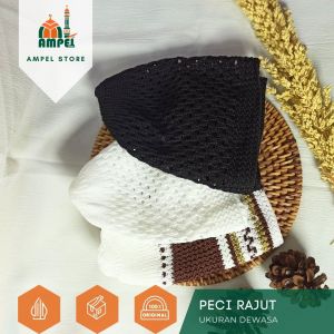 Peci Kopiah Rajut Tebal Warna Putih Dan Motif Lentur Size Dewasa