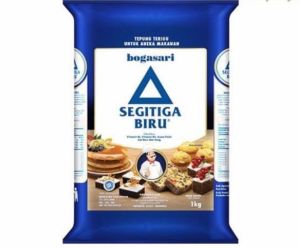 Tepung Segitiga Biru 1 kg: Tepung Berkualitas Tinggi untuk Masakan