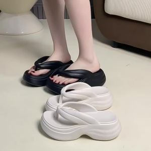 [Free Shipping] WomenS Thick-Soled Flip-Flops For Outdoor Wear New Spring-Summer Beach Casual High-Heeled Sandals