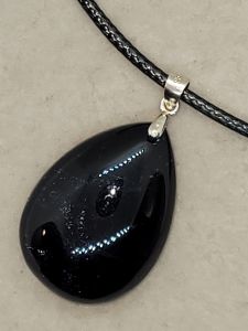 [Vannz] Unique Natural Iolite Necklace